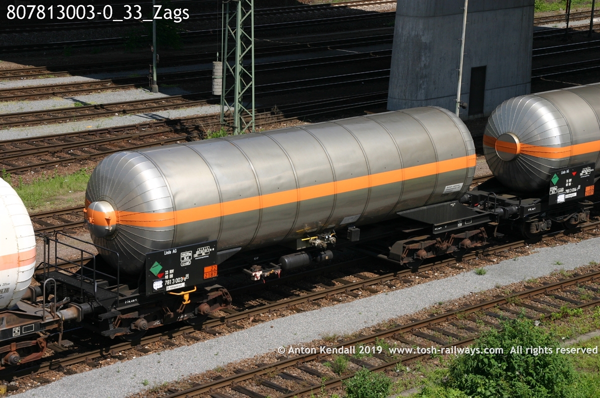 807813003-0_33_Zags.jpg